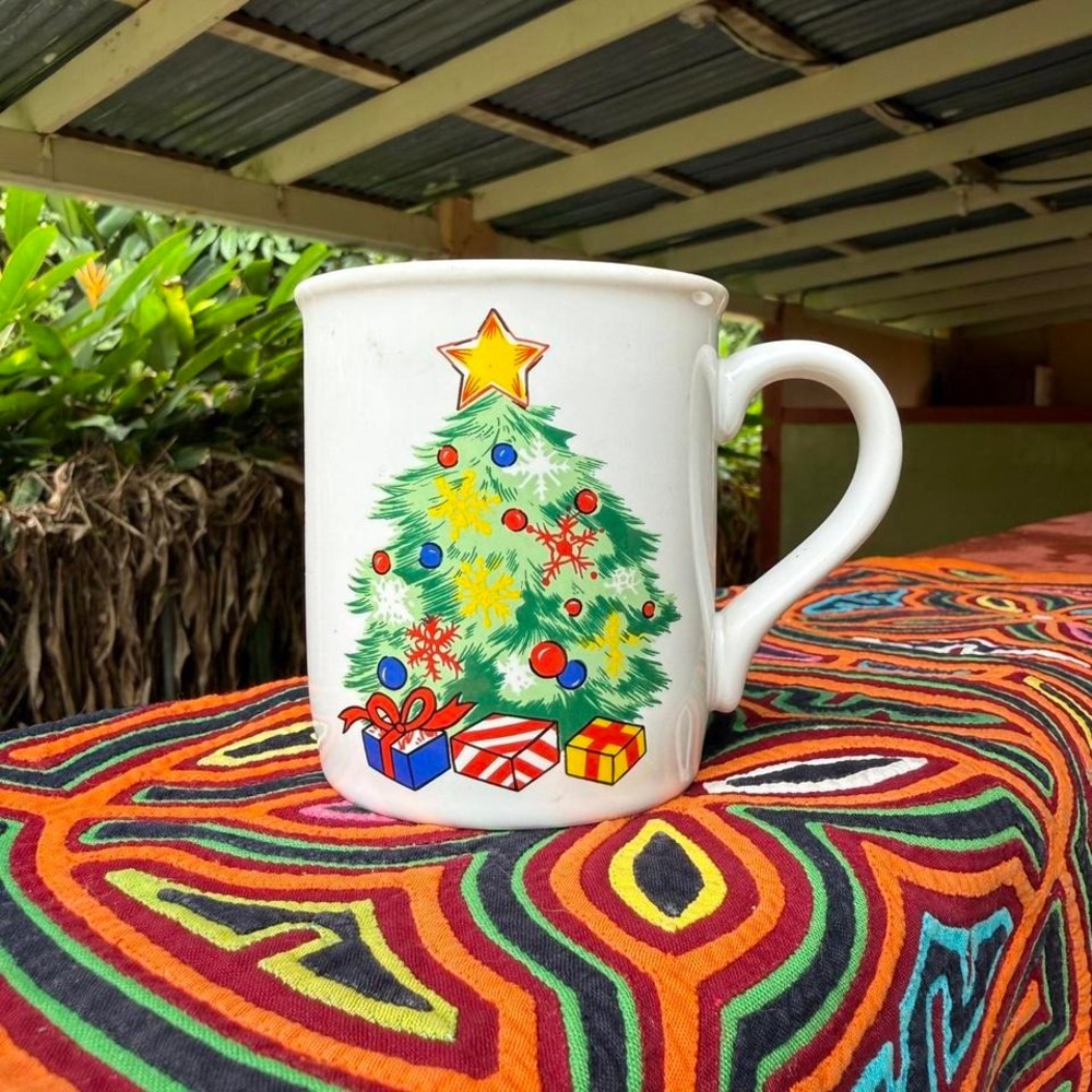 Vintage‎ Christmas Tree Mug Holiday Coffee Cup Gifts & Presents Retro Decor